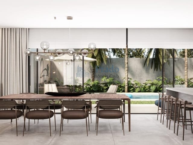 Sobrado com 302m² 4 quartos e 4 banheiros, à venda, no bairro Santo Inácio em Curitiba