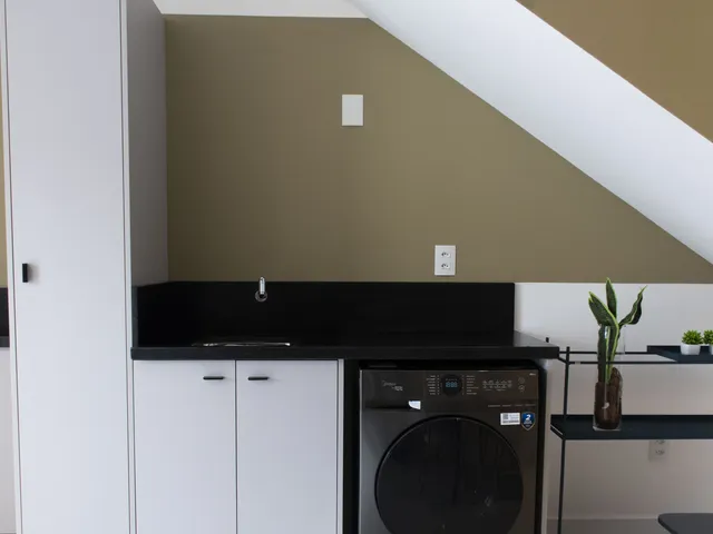 Loft 1 quarto e 2 banheiros, para alugar, no bairro Centro em Florianópolis