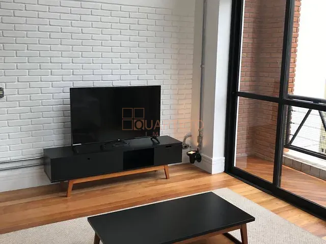 Loft 1 quarto e 2 banheiros, à venda ou para alugar, no bairro Cerqueira César em São Paulo