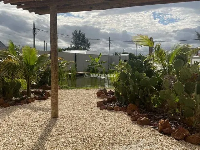 Loft com 455m² 2 quartos e 2 banheiros, à venda, no bairro Chapéu de sol em São João da Barra