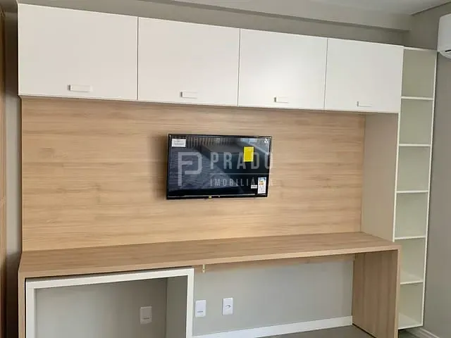 Loft 1 quarto e 1 banheiro, à venda ou para alugar, no bairro Centro em Pelotas