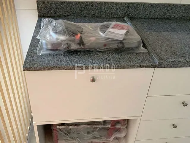 Loft 1 quarto e 1 banheiro, à venda ou para alugar, no bairro Centro em Pelotas