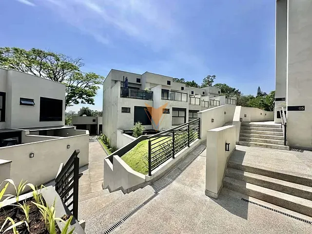 Loft com 69m² 2 quartos e 2 banheiros, à venda, no bairro Granja Viana em Cotia