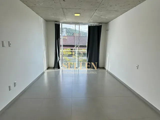 Loft 1 quarto e 1 banheiro, para alugar, no bairro Centro em Balneário Camboriú