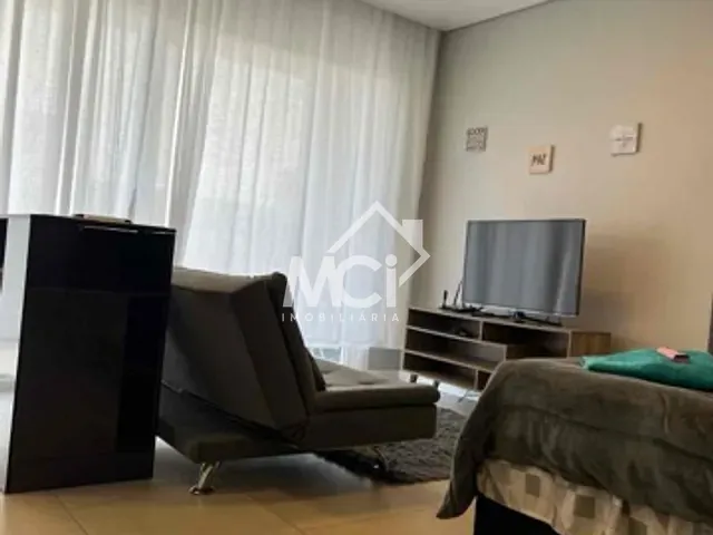 Loft com 72m² 1 quarto e 1 banheiro, à venda, no bairro Centro em Pelotas