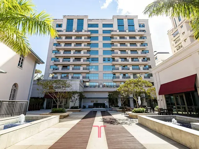 Apartamento com 109m² 1 quarto e 2 banheiros, à venda, no bairro Batel em Curitiba