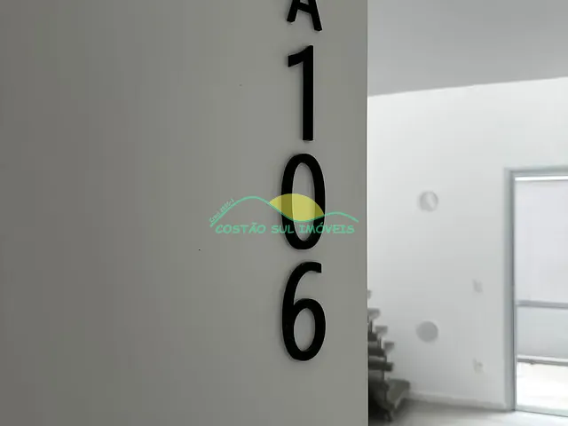 Loft com 67m² 1 quarto e 2 banheiros, à venda, no bairro Ribeirão da Ilha em Florianópolis