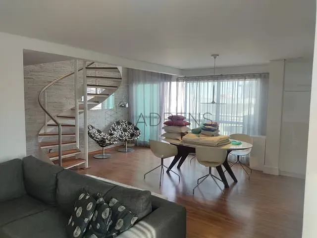 Loft 1 quarto e 2 banheiros, à venda, no bairro Vila Nova Conceição em São Paulo