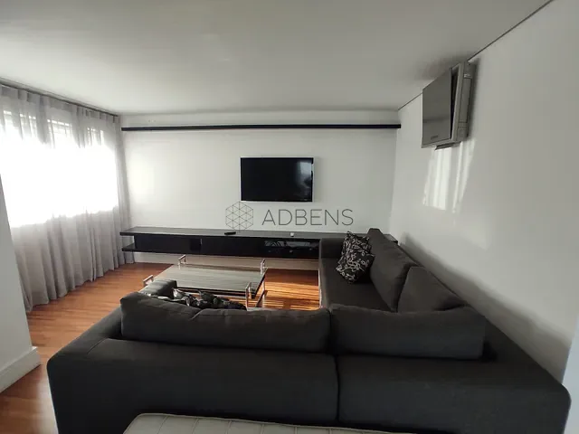 Loft 1 quarto e 2 banheiros, à venda, no bairro Vila Nova Conceição em São Paulo