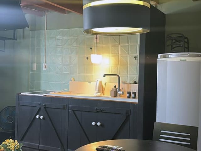 Loft 1 quarto e 1 banheiro, para alugar, no bairro Centro em Niterói
