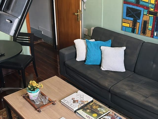 Loft 1 quarto e 1 banheiro, para alugar, no bairro Centro em Niterói
