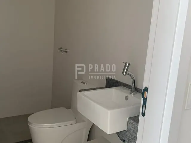 Loft 1 quarto e 1 banheiro, à venda, no bairro Centro em Pelotas
