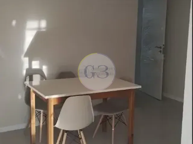 Loft 1 quarto e 1 banheiro, para alugar, no bairro Centro em Pelotas