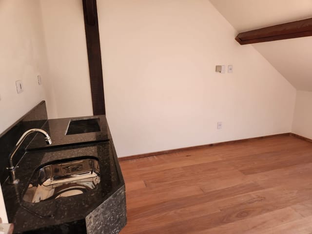 Loft 1 quarto e 1 banheiro, à venda, no bairro Centro em Petrópolis