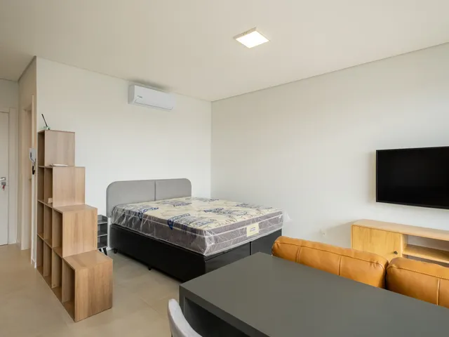 Loft com 38m² 1 quarto e 1 banheiro, para alugar, no bairro Centro em Pelotas