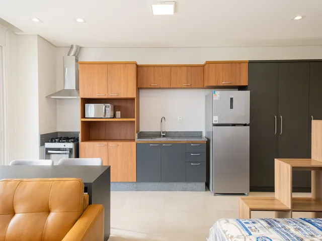Loft com 38m² 1 quarto e 1 banheiro, para alugar, no bairro Centro em Pelotas