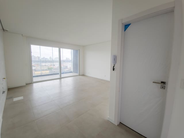 Loft com 38m² 1 quarto e 1 banheiro, para alugar, no bairro Centro em Pelotas