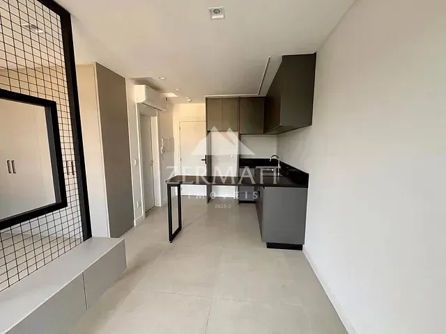 Loft 1 quarto e 1 banheiro, para alugar, no bairro Centro em Blumenau