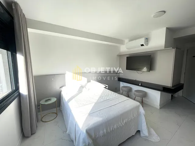 Loft 1 quarto e 1 banheiro, para alugar, no bairro Mont Serrat em Porto Alegre