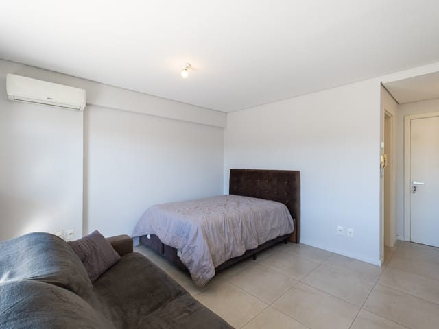 Loft 1 quarto e 1 banheiro, para alugar, no bairro Centro em Pelotas