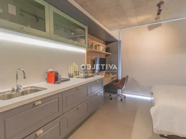 Loft 1 quarto e 1 banheiro, à venda, no bairro Menino Deus em Porto Alegre