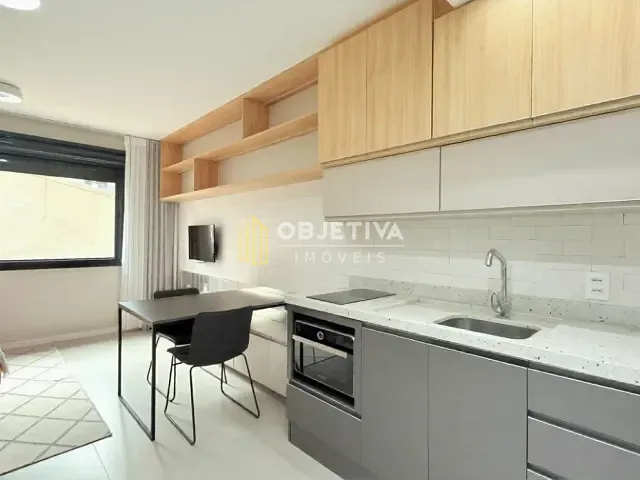 Loft 1 quarto e 1 banheiro, à venda ou para alugar, no bairro Mont Serrat em Porto Alegre