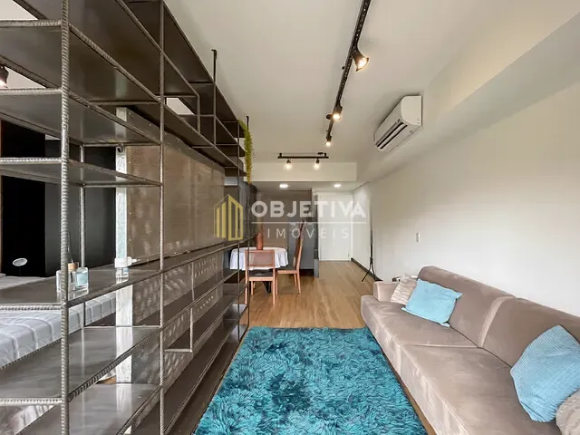Loft 1 quarto e 1 banheiro, à venda, no bairro Petrópolis em Porto Alegre