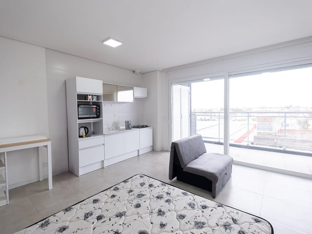 Loft com 56m² 1 quarto e 1 banheiro, para alugar, no bairro Centro em Pelotas