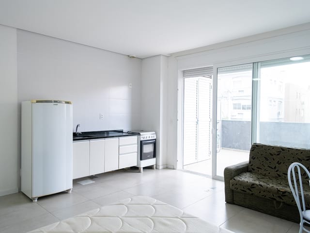 Loft 1 quarto e 1 banheiro, à venda ou para alugar, no bairro Centro em Pelotas