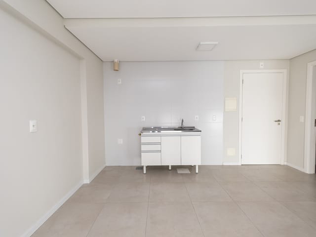 Loft 1 quarto e 1 banheiro, para alugar, no bairro Centro em Pelotas