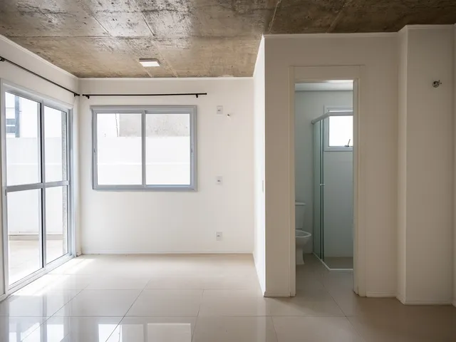 Loft 1 quarto e 1 banheiro, para alugar, no bairro Centro em Pelotas