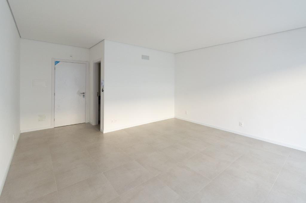 Loft para Locação no Centro de Pelotas RS, em Processo de Desocupação, com Excelente Localização, Praticidade, Conforto e Bom Aproveitamento