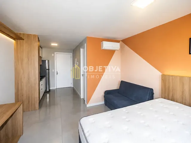 Loft com 38m² 1 quarto e 1 banheiro, à venda ou para alugar, no bairro Cidade Baixa em Porto Alegre