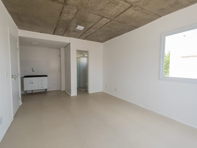 Loft 1 quarto e 1 banheiro, para alugar, no bairro Centro em Pelotas