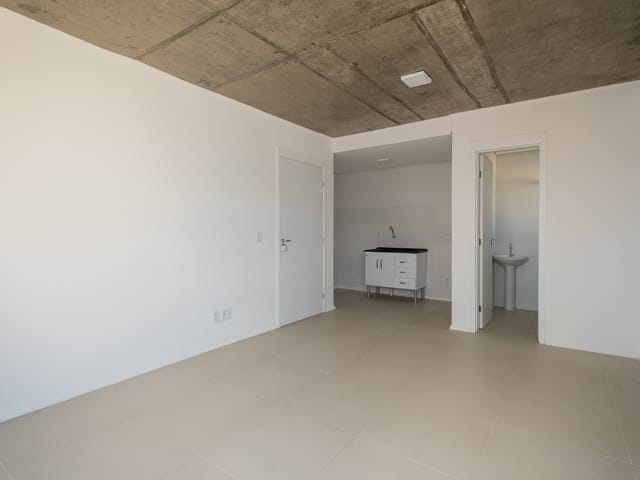 Loft 1 quarto e 1 banheiro, para alugar, no bairro Centro em Pelotas