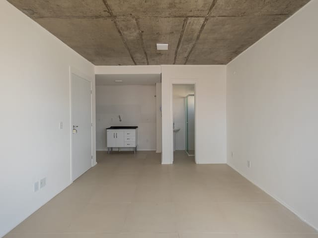 Loft 1 quarto e 1 banheiro, para alugar, no bairro Centro em Pelotas