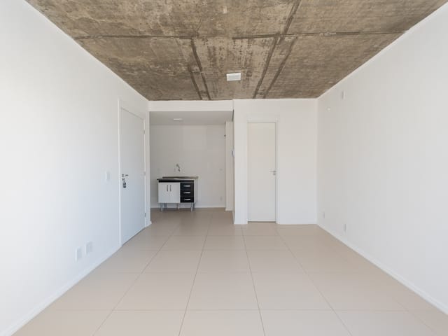 Loft 1 quarto e 1 banheiro, para alugar, no bairro Centro em Pelotas