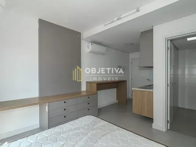 Loft 1 quarto e 1 banheiro, à venda ou para alugar, no bairro Independência em Porto Alegre
