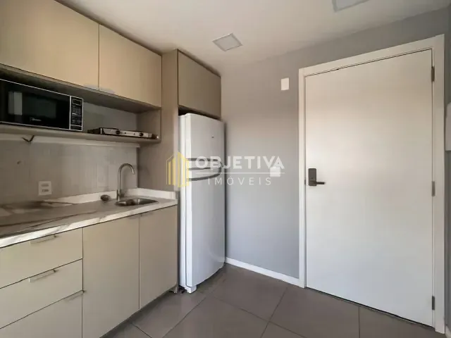 Loft 1 quarto e 1 banheiro, para alugar, no bairro Centro Histórico em Porto Alegre