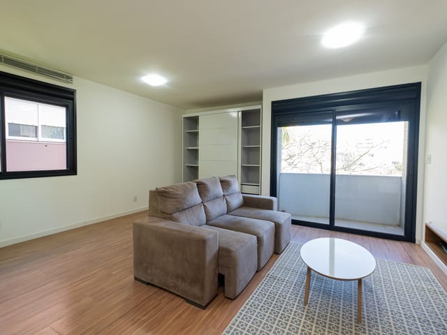 Loft 1 quarto e 1 banheiro, para alugar, no bairro Centro em Pelotas