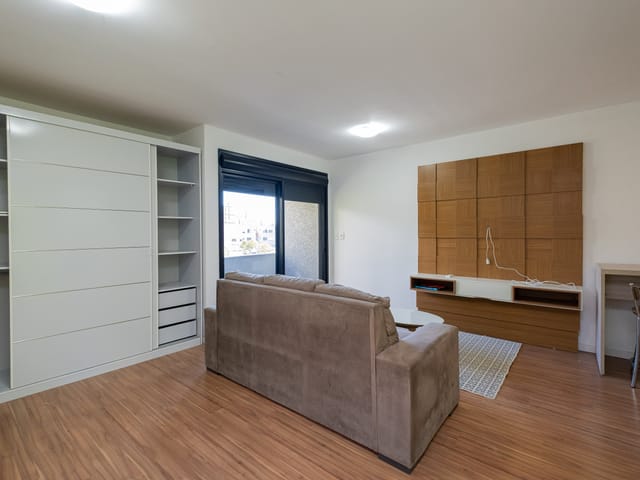 Loft 1 quarto e 1 banheiro, para alugar, no bairro Centro em Pelotas