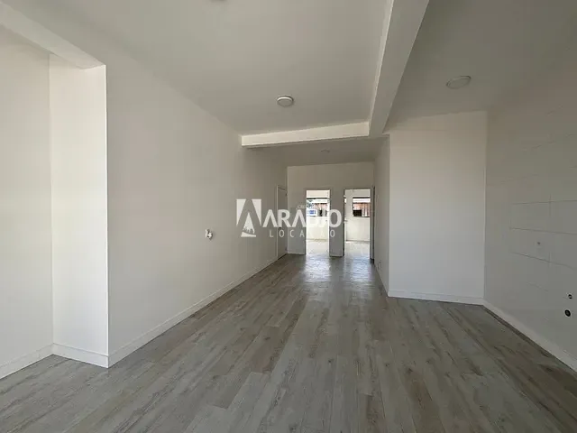 Loft 2 quartos e 1 banheiro, para alugar, no bairro Espinheiros em Itajaí