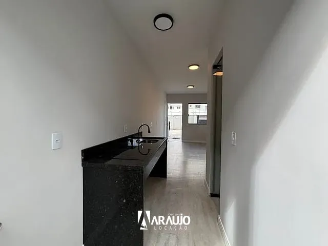 Loft 1 quarto e 1 banheiro, para alugar, no bairro Espinheiros em Itajaí