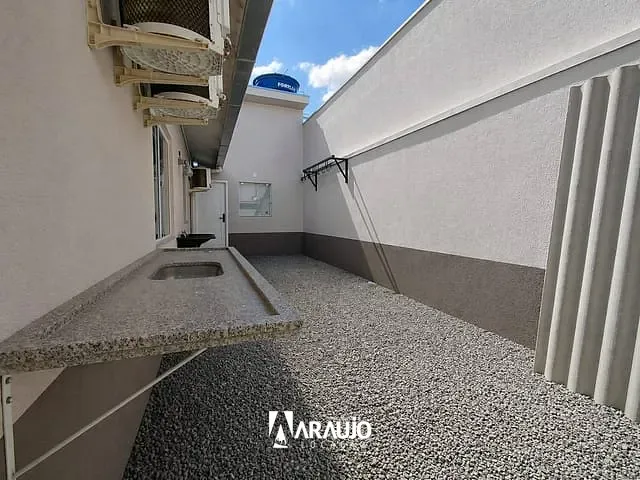 Loft 1 quarto e 1 banheiro, para alugar, no bairro Centro em Navegantes