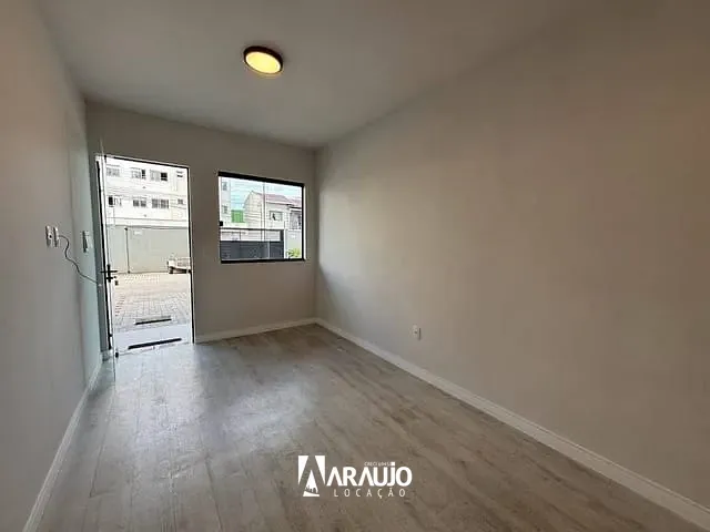 Loft 1 quarto e 1 banheiro, para alugar, no bairro Espinheiros em Itajaí
