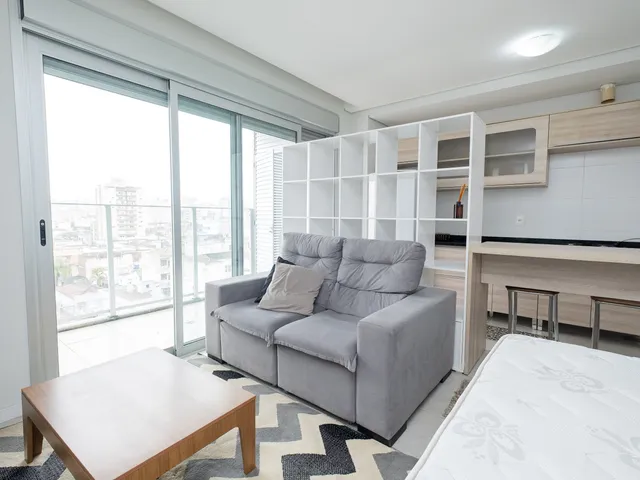 Loft 1 quarto e 1 banheiro, para alugar, no bairro Centro em Pelotas