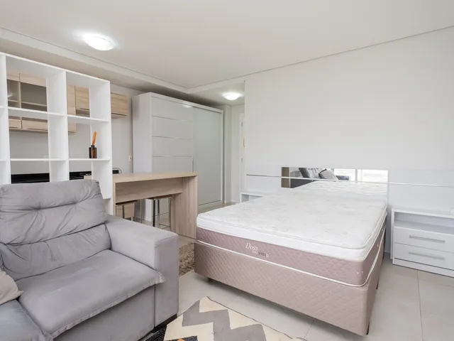 Loft 1 quarto e 1 banheiro, para alugar, no bairro Centro em Pelotas