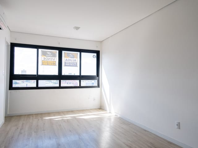 Loft 1 quarto e 1 banheiro, à venda ou para alugar, no bairro Centro em Pelotas