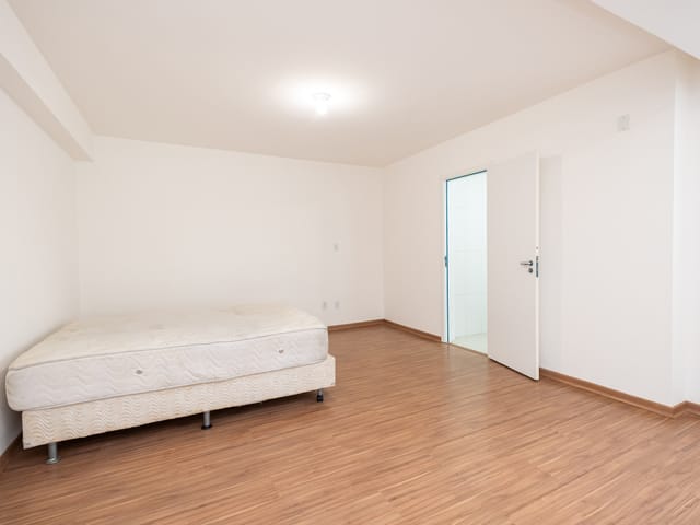 Loft com 48m² 1 quarto e 1 banheiro, à venda ou para alugar, no bairro Centro em Pelotas