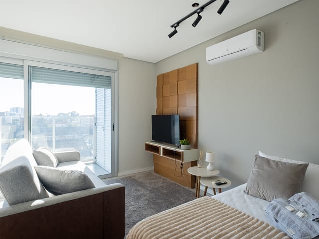 Loft 1 quarto e 1 banheiro, para alugar, no bairro Centro em Pelotas